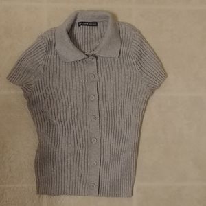 Grey cropped buttondown